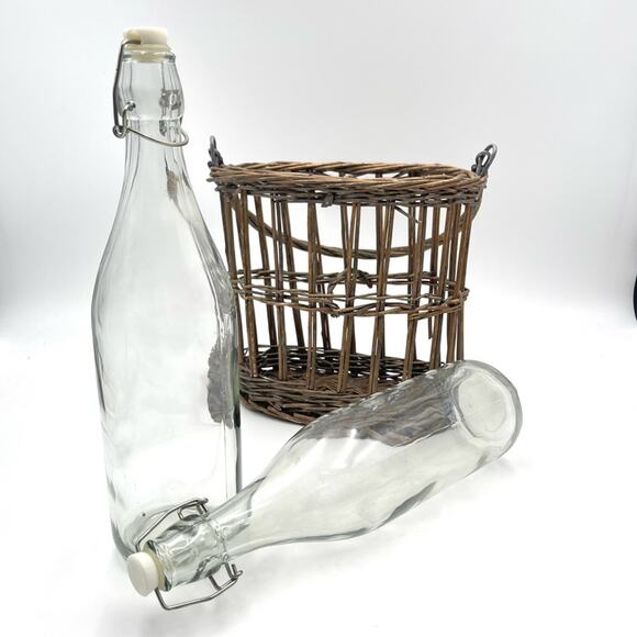 BOHO VINTAGE Two Swing Top Bottles in Wicker Carrier - Picture 13 of 14